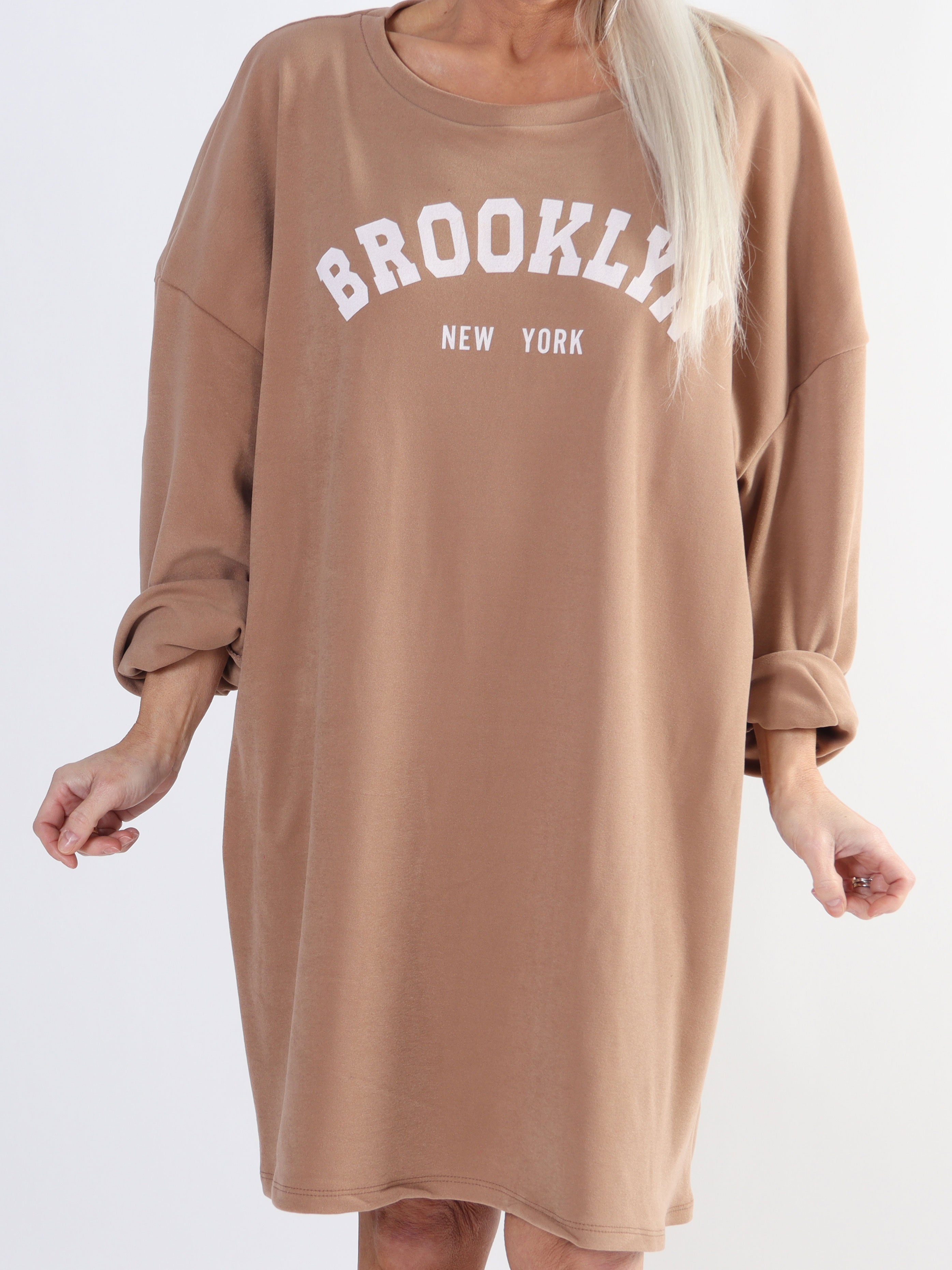 Thalia - Mjuk sweatshirt i plus size med brooklyn stående